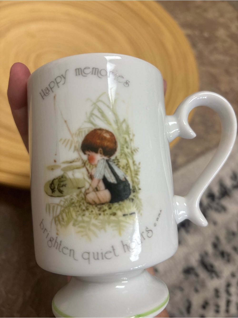 White 'Happy Memories' Decorative Footed Mug Holly Hobbie